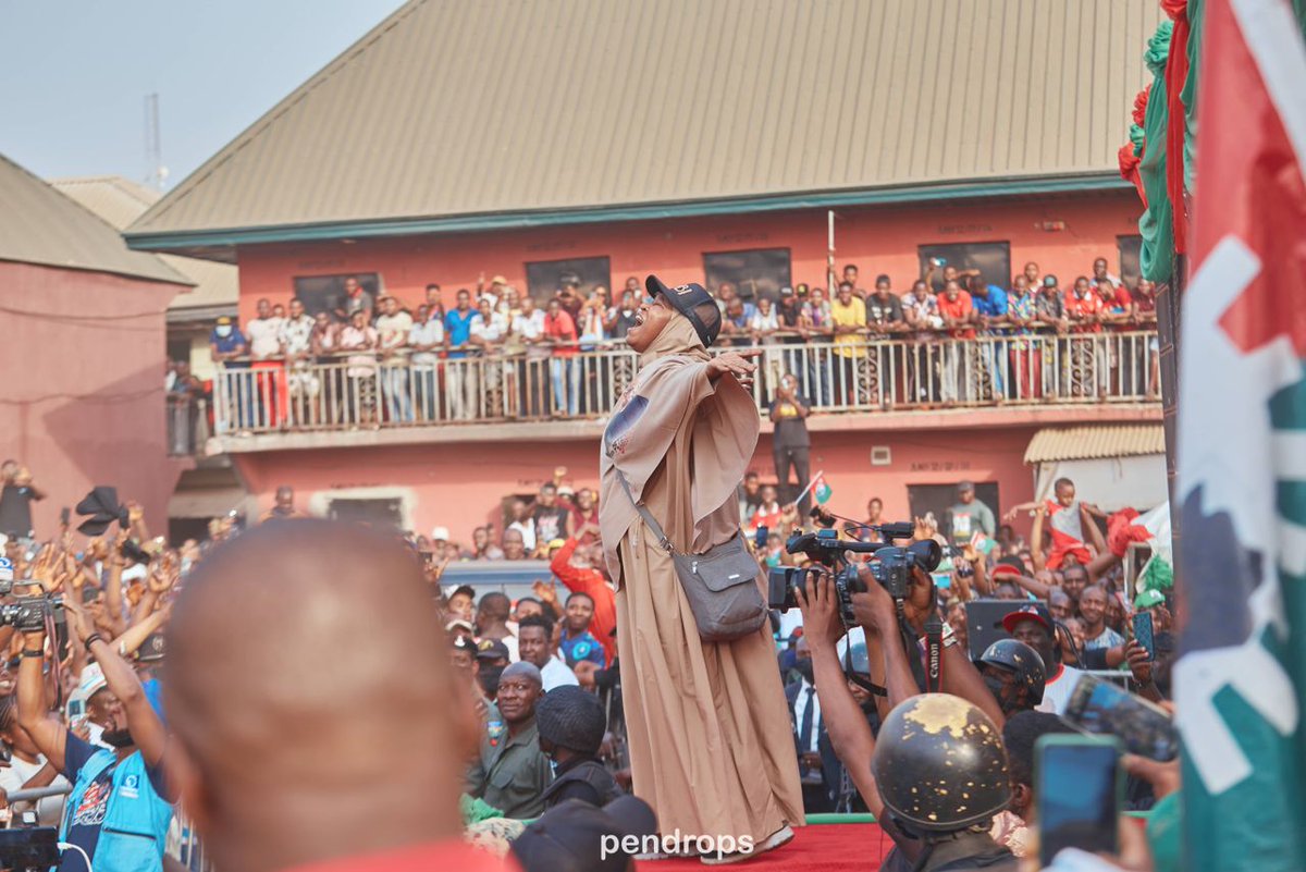 piuso's tweet photo. Aisha Yusuf, you ROCK! @AishaYesufu https://t.co/w1AHxhhg7T