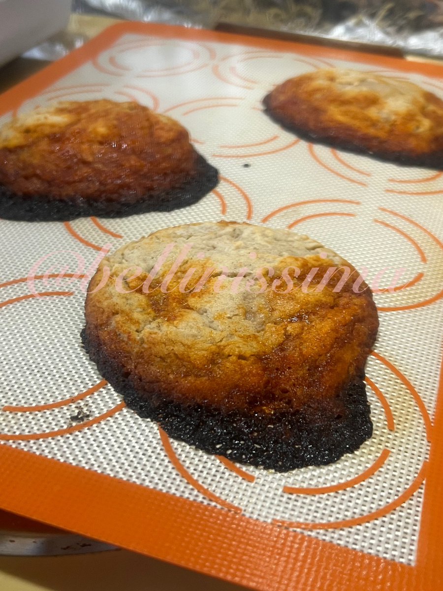 bellinissima's tweet photo. We made #snowskin #mooncakes. Some #bunny shaped. The other using molds.
Fillings are lychee, pandan, and ube flavored. I don't usually give a free
#maidstream, but sometimes it happens on xmas or Valentine's day.
https://t.co/yzblLF5FZV https://t.co/BXxmgHIyPG