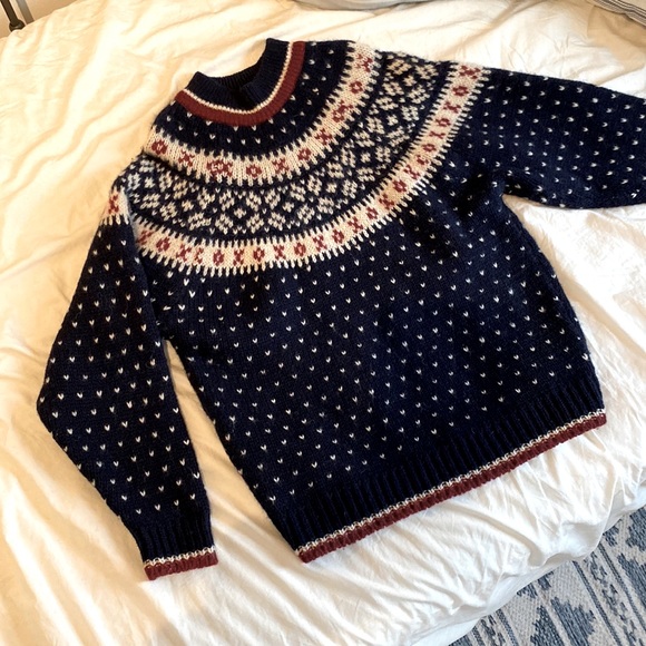 blckbek's tweet photo. So good I had to share! Check out all the items I'm loving on @Poshmarkapp #poshmark #fashion #style #shopmycloset #patagonia #rei: https://t.co/eM7pM5jZqa https://t.co/9e99E9S9qd
