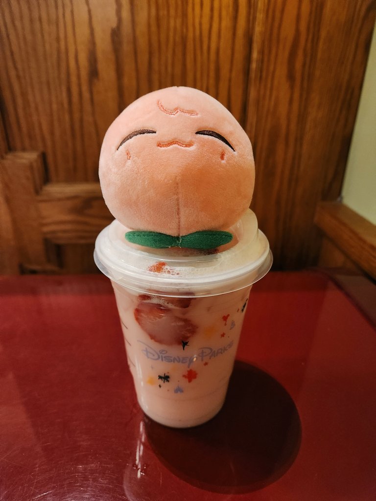 gravitymp3's tweet image. had a lil birthday excursion with the peach 

#YUNOwhoseDAYitis
#HAPPYJAEHYUNDAY
#포레버온리_함께할_재현의생일