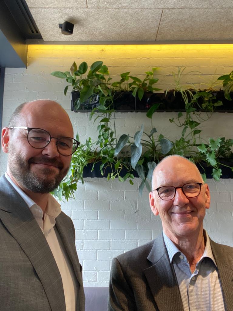 AusAmbASEAN's tweet photo. Australia became @ASEAN’s first ever Dialogue Partner in 1974.

Allan Gyngell was there – at the first #ASEAN-Australian dialogue meeting.

A privilege to catch up with Allan, now @AIIANational President, to discuss our history with ASEAN &amp; the vibrant partnership we have today. https://t.co/T1KWKkfY7k