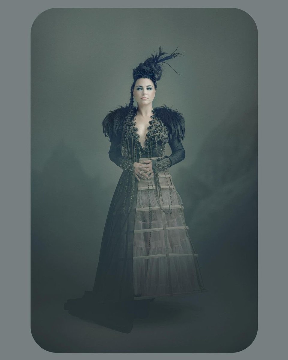 EvaWebsite's tweet photo. | Amy

Still one of my favorite shoots and bands.
@evanescence 
circa 2017
@AmyLeeEV 

📸 #repost • P.R.Brown

#evanescence #seekbeauty #fineartphotography #amylee https://t.co/lKpPltCqsA