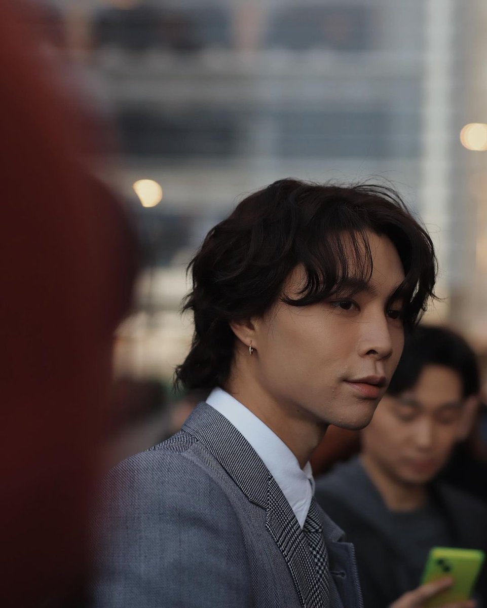suhpremacistJ's tweet photo. You’ve come so far, johnny suh https://t.co/qLGrUzG10J