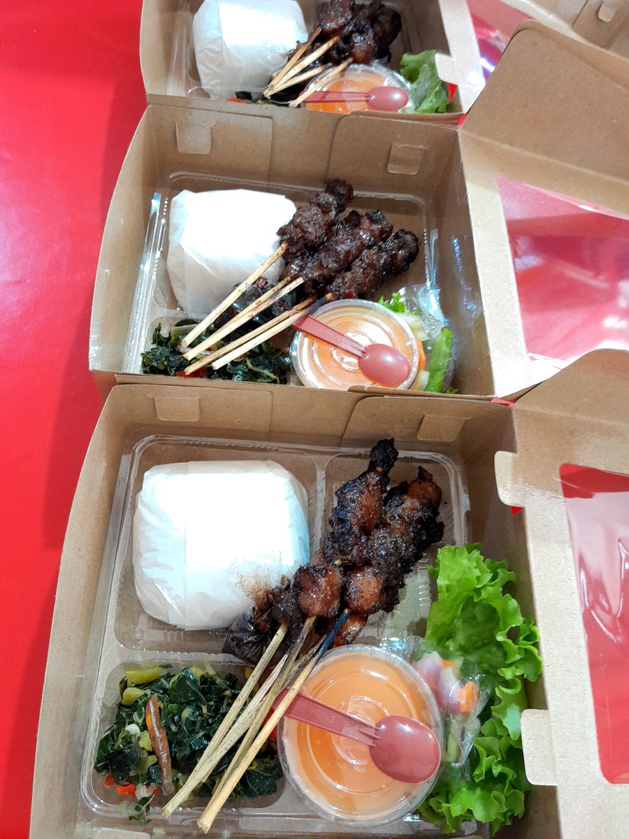 SytXHR1's tweet photo. @tanyakanrl A13 buat foto menu #satebebek https://t.co/XhRcokDR3D