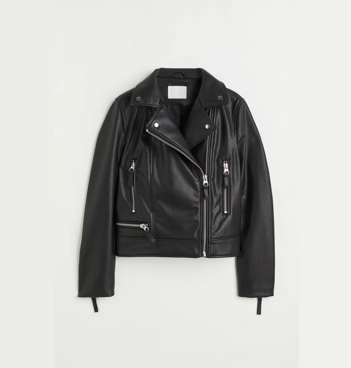 hmphilippines's tweet photo. Need more style inspo for the next concert?
Play mix and match with biker jacket and jeans π #HMConcertLooks #HMDivided
Explore and shop more styles in stores and online: https://t.co/3w0V9wlzV1 https://t.co/JQsc258MWB