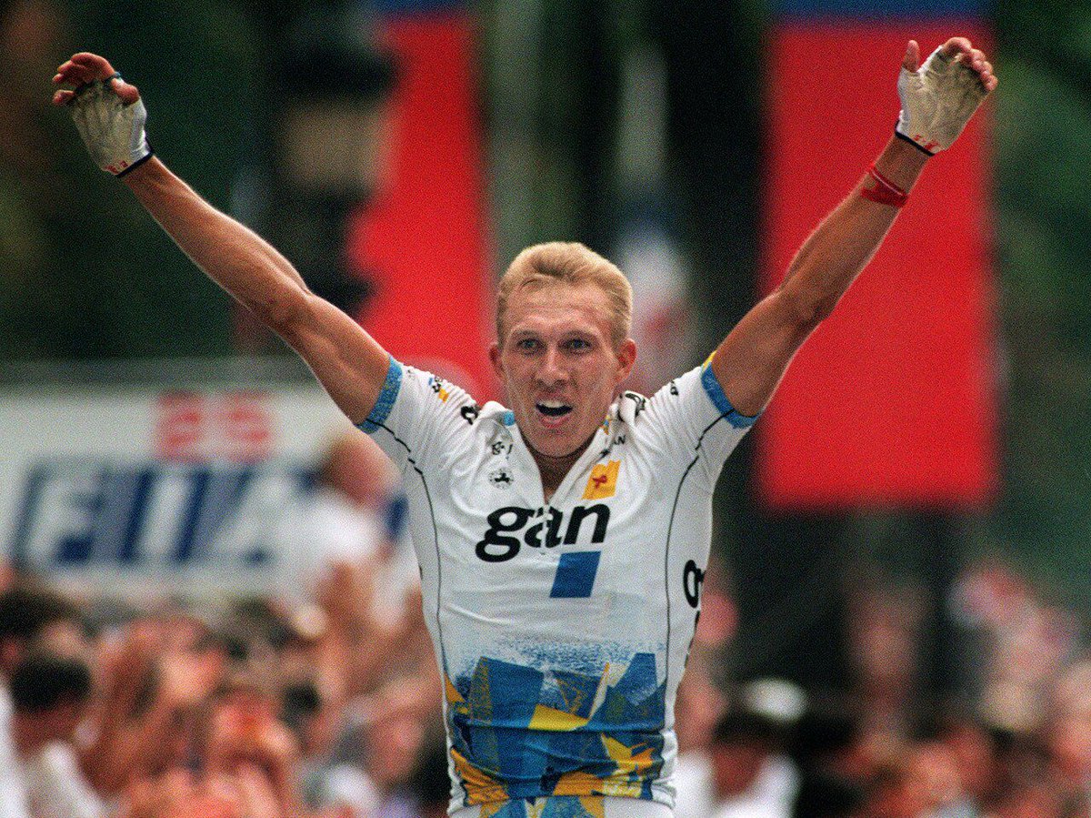 Miroir2Cyclisme's tweet photo. Bon anniversaire Eddy, Seigneur des Champs Elysées (54) 🎂

📸 FP/Yves Sieur MaxPPP/Alexandre Marchi
#EddySeigneur #TDF #TDF1994 #cyclisme #cycling #ciclismo https://t.co/XS4hKtvYs3