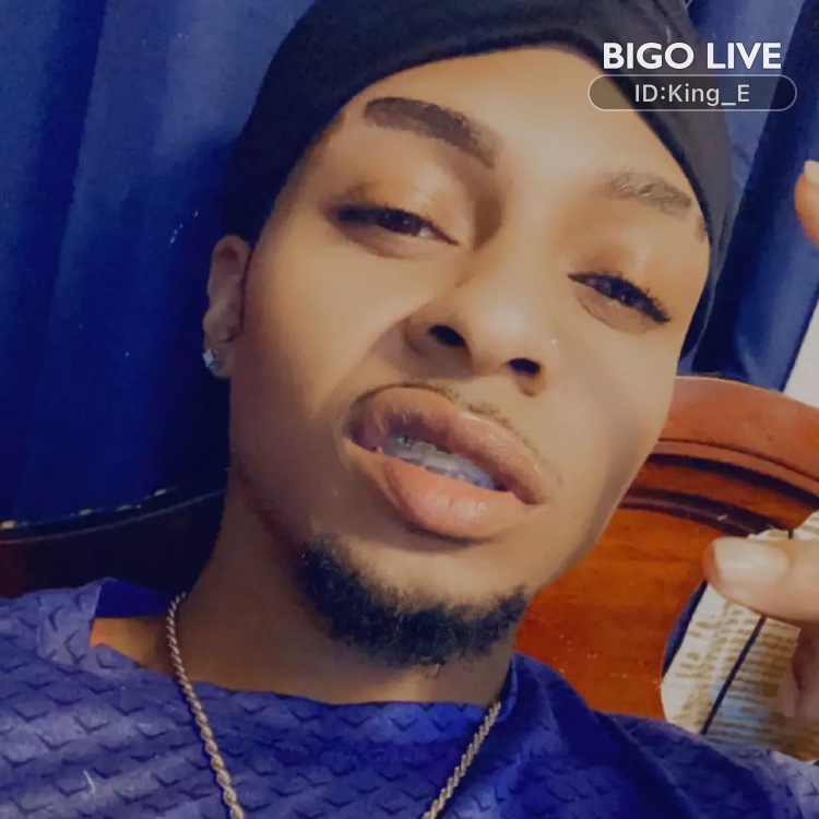 PixBySash's tweet photo. Come and see 🫀Exxƈʅυʂιʋҽ🍼 streaming live on #BIGOLIVE and make new friends! 
https://t.co/FntV9ciqxS https://t.co/UBVcukUoR5