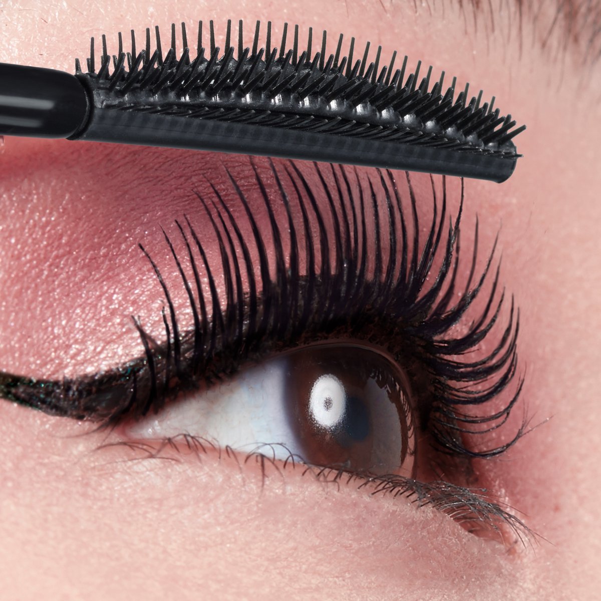 깔끔한 + 아찔한 컬링 고정력을 자랑하는 마스카라
#메이블린뉴욕 #스카이하이마스카라 ..💖
아침에 연출한 롱래쉬 
그대로 24시간 지속!👍
메이블린 뉴욕 역사상 가장 많은 롱웨어 성분 함유! 👏👏