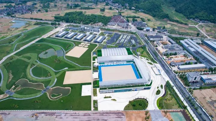 hangzhoufeel's tweet image. On Feb 14, the press conference of the "EXCITING HANGZHOU"2023 THE FIRST CHINA HANGZHOU (TONGLU) INTERNATIONAL EQUESTRIAN OPEN (TEO) was held in Shanghai, announcing that the TEO will take place in #Tonglu, #Hangzhou from May 13 to 18, 2023. 

#AsianGames #Equestrian