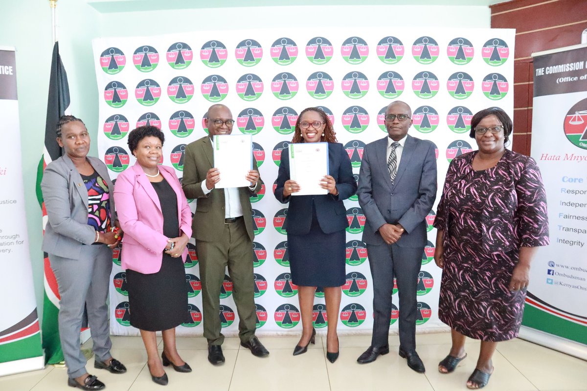 KenyasOmbudsman's tweet photo. Commission and Uraia Trust Enter into Partnership 

The Commission has today (Wednesday, February 15, 2023) signed a memorandum of understanding with @UraiaTrust  to promote the right to access to information through awareness creation and capacity building. https://t.co/f0HBNMdx5n