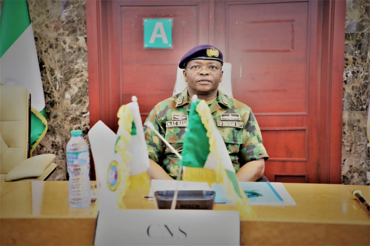 adekunleotw's tweet photo. All General Officers in the Army have been urged by Lieutenant General Faruk Yahaya to make sure there is a secured and conducive atmosphere during the coming elections in Nigeria

Who are we voting for? 

#Onwardtogether

#NigeriaDecides2023

https://t.co/yiio8MiBWf https://t.co/QhhgmLlqWt