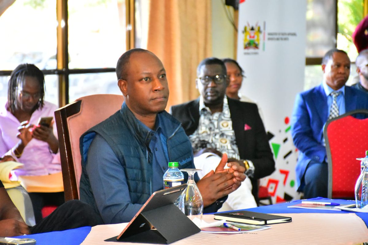 MigosiAmbrose's tweet photo. Today, CS @AbabuNamwamba PS @jmueke (sports and Arts) @IsmailMaalim19 (Youth Affairs) among other Youth affairs,Arts and Sports ministry dignitaries are attending The official unveiling of the #TalantaHela committee. at Stadion Hotel! #MonetizingTalent #TalantaHela #PesaMfukoni https://t.co/J7Vius5oeB