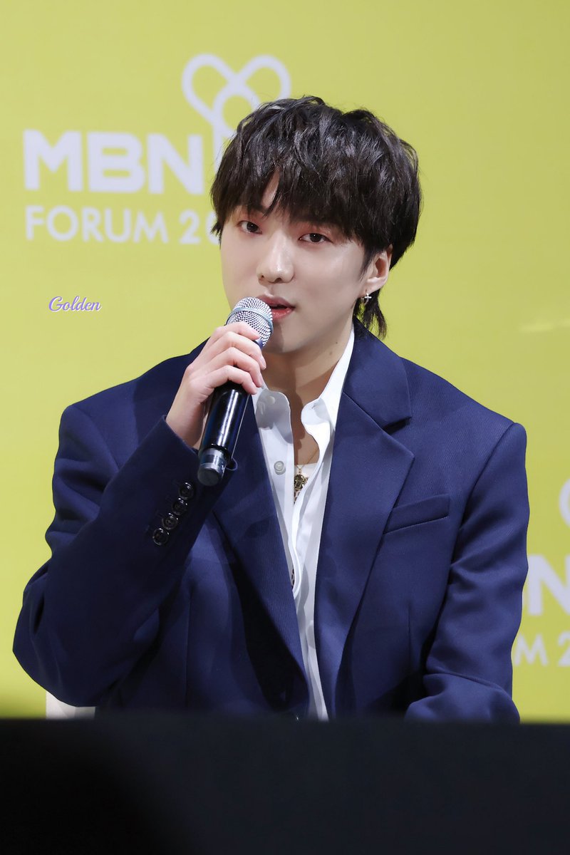 Golden_0817's tweet photo. 230215 MBN Y 포럼
#강승윤 #YOON #위너 #WINNER https://t.co/dEr7Vw97U7