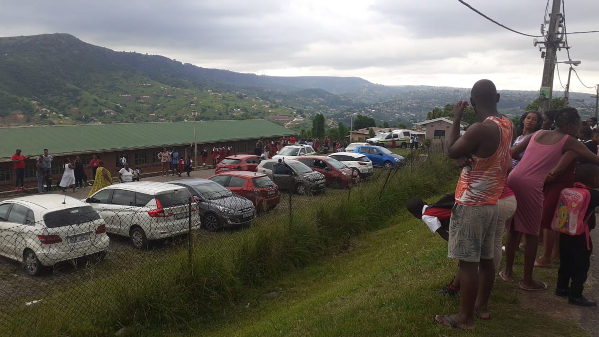 Another incident of school robbery. Criminals stommed a school in Marrianhill, robbed educators of valuables and forced them to transfer their funds into their accounts.