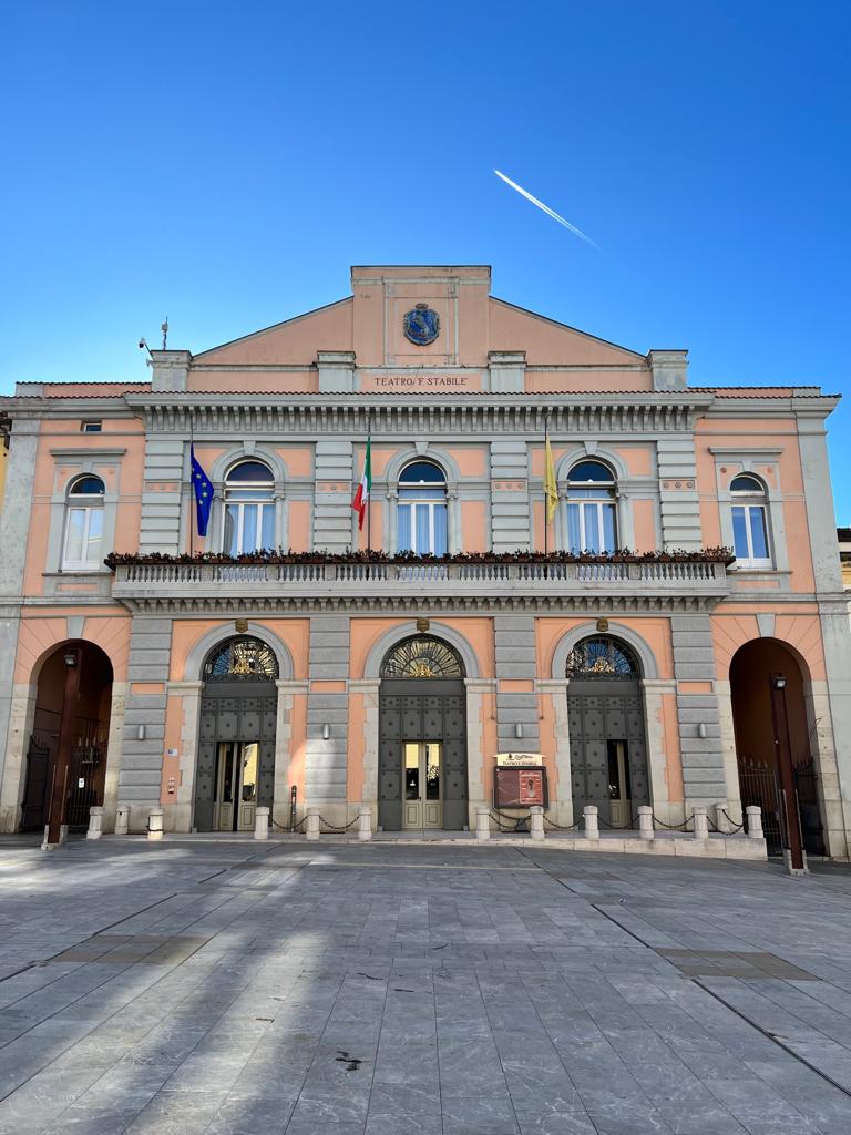 EsabacSuger's tweet photo. A la découverte du centre historique de Potenza !

Chasse au trésor avec les élèves du lycée Da Vinci Nitti

Jumelage @AcCreteil / région Basilicata #ErasmusPlus @lycee_suger https://t.co/NoqRXhQEve