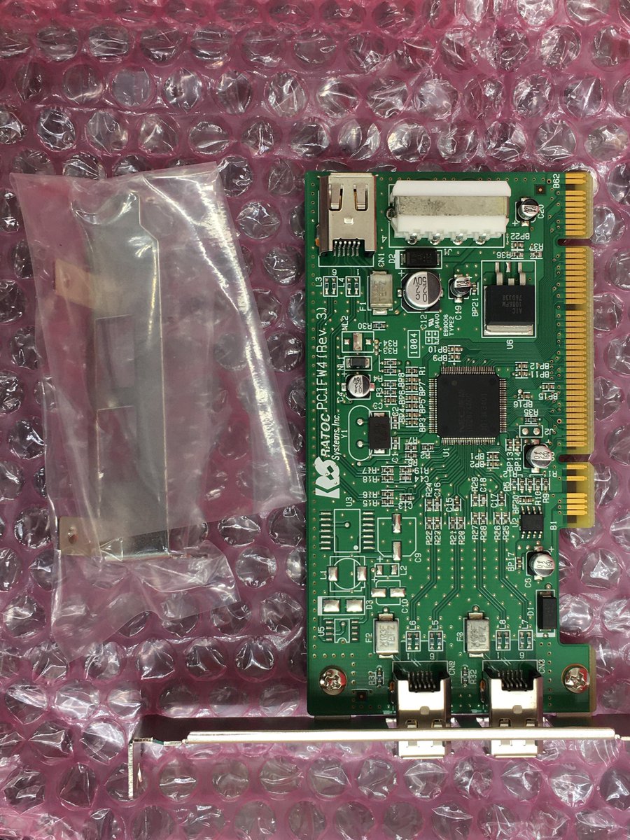 PCcomfullAKB2's tweet image. 【秋葉原2号店謎の出物】

ラトックシステム
IEEE1394/FireWire
PCIボード

2号店整理してたら出てきました！
動くかわからないので…お安くどうぞ！
往年のiPodやらMacにピッタリ…！？

ジャンク品保証なし
¥500-現品限りです！

#firewire #ipod