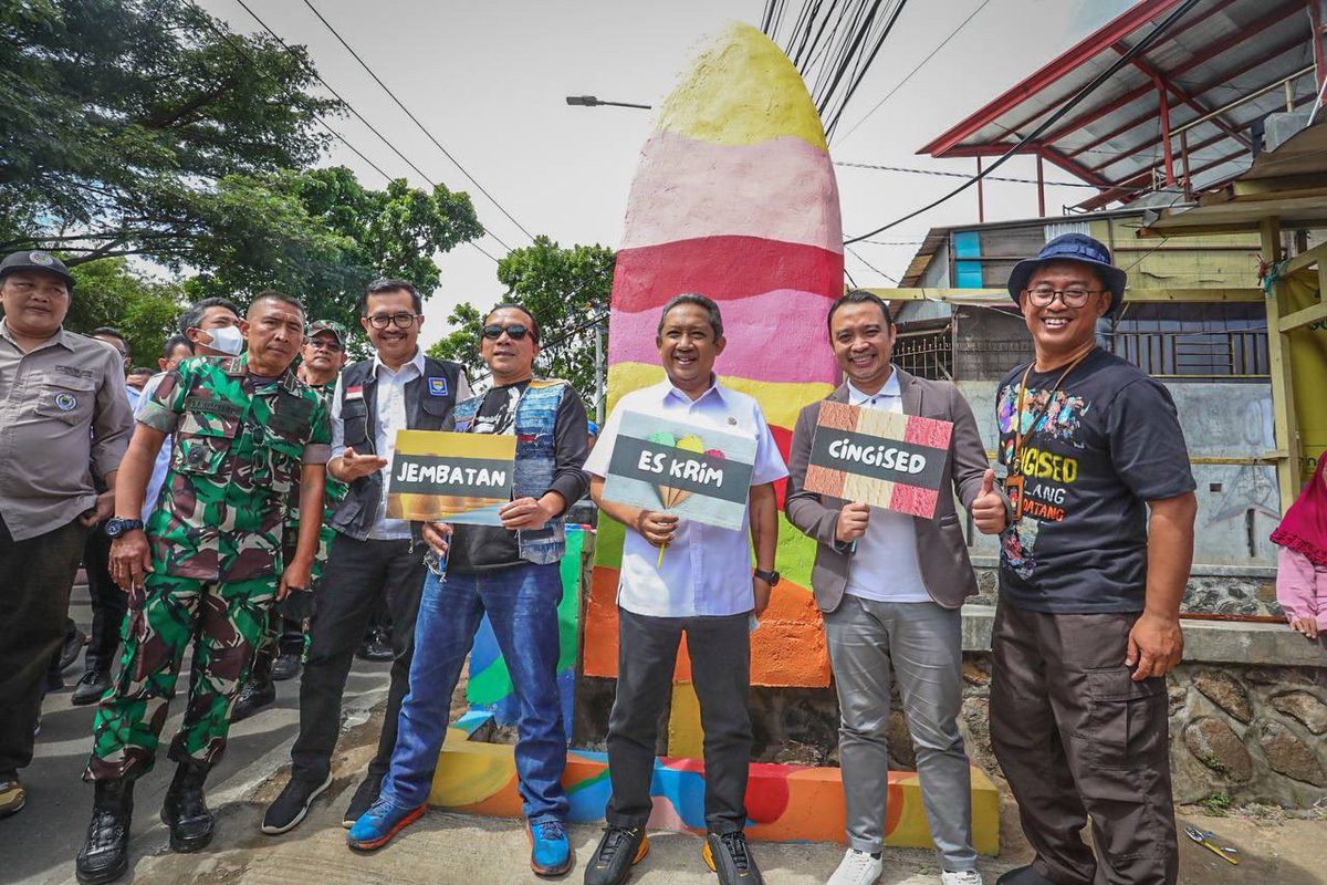halo_bandung's tweet photo. Sebelumnya, kawasan ini kerap dilanda banjir yang berdampak pada kegiatan masyarakat.
#RumahPompaCingised #Rupom #MinimalisirBanjir #BangkitBersamaUntukBandungJuara https://t.co/7EN9CWNrsR