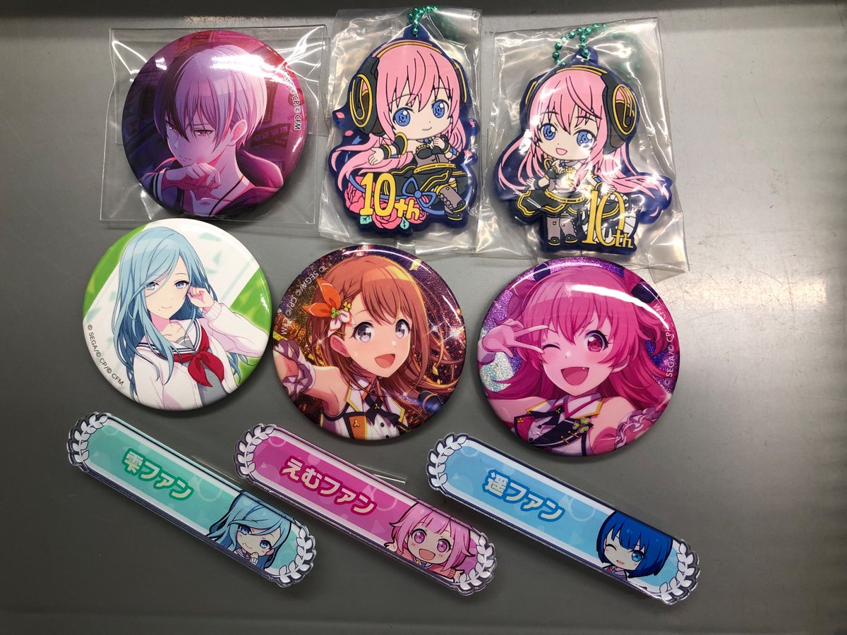 らしんばん立川二号館/入荷情報📣】 プロセカの缶バッジや称号バッジ