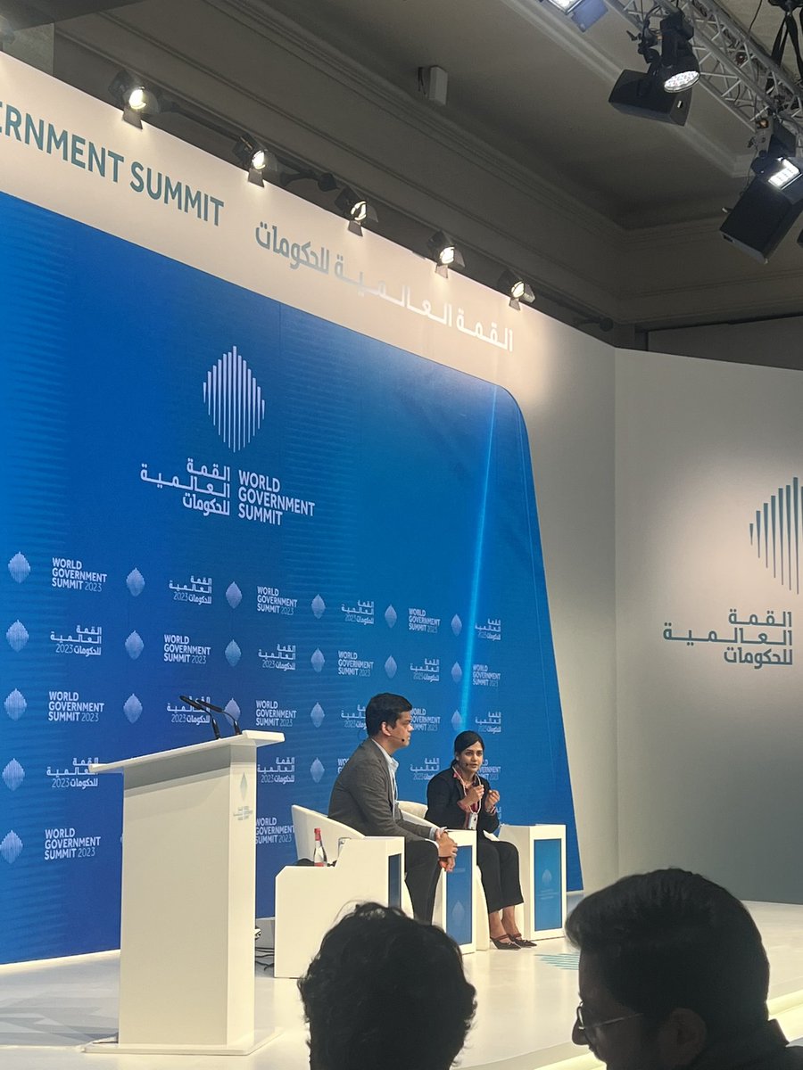 جميل ما تحمله لنا #القمة_العالمية_للحكومات من معارف ومعلومات 

وجميل أيضًا ما تقدمه الامارات لحكومات العالم من اضاءات وحلول وتوصيات