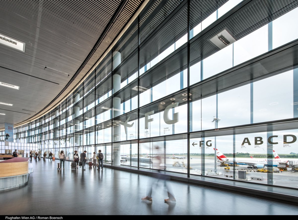 Aufwärtstrend am Flughafen Wien hält weiter an - die Passagierzahlen im Jänner mit rund 1,7 Mio. Passagiere 103,7% im Vergleich zum Vorjahr, im Vergleich zum Jänner 2019 nur mehr 9% unter dem Niveau von vor der Corona-Pandemie. Mehr unter bit.ly/3xlPIAo