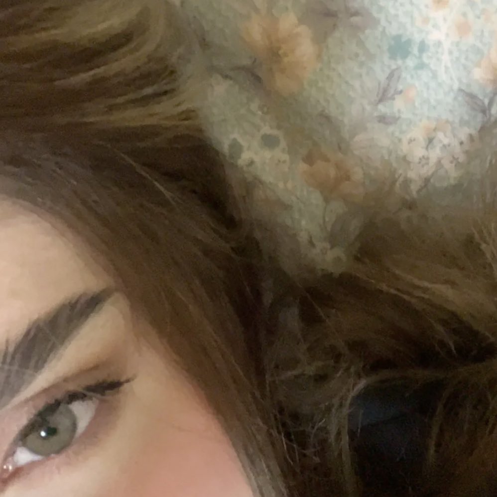 عيوووووني 🦋🦋🦋🦋