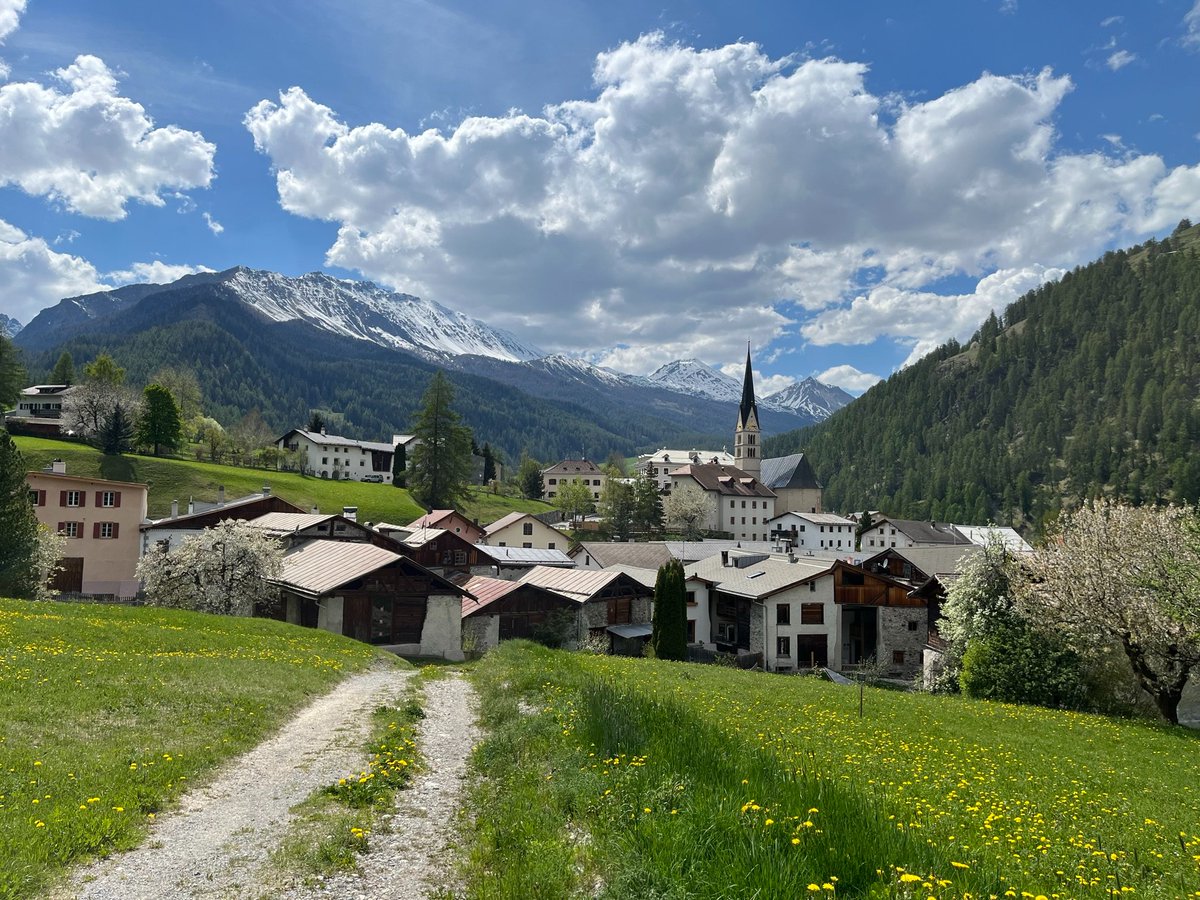 Änderung des #Zweitwohnungsgesetzes - #EspaceSuisse lehnt die Vorschläge der NR-Kommission ab, weil die Nachteile überwiegen, der Druck auf die altrechtl. Wohnungen steigt und die #Dorfkerne weiter entleert würden. Die komplette Stellungnahme:
espacesuisse.ch/de/news/aender…