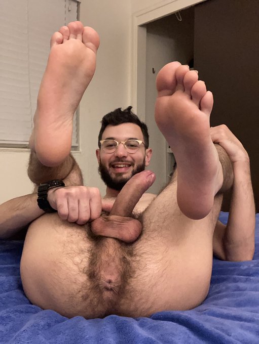 💘 happy valentine&rsquo;s 💘 https://t.co/tc1eFyuKpX