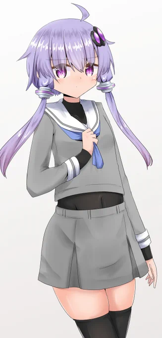 682/2310昔の制服を着てみたら丈がちょっと足りなそうなゆかりさん! 