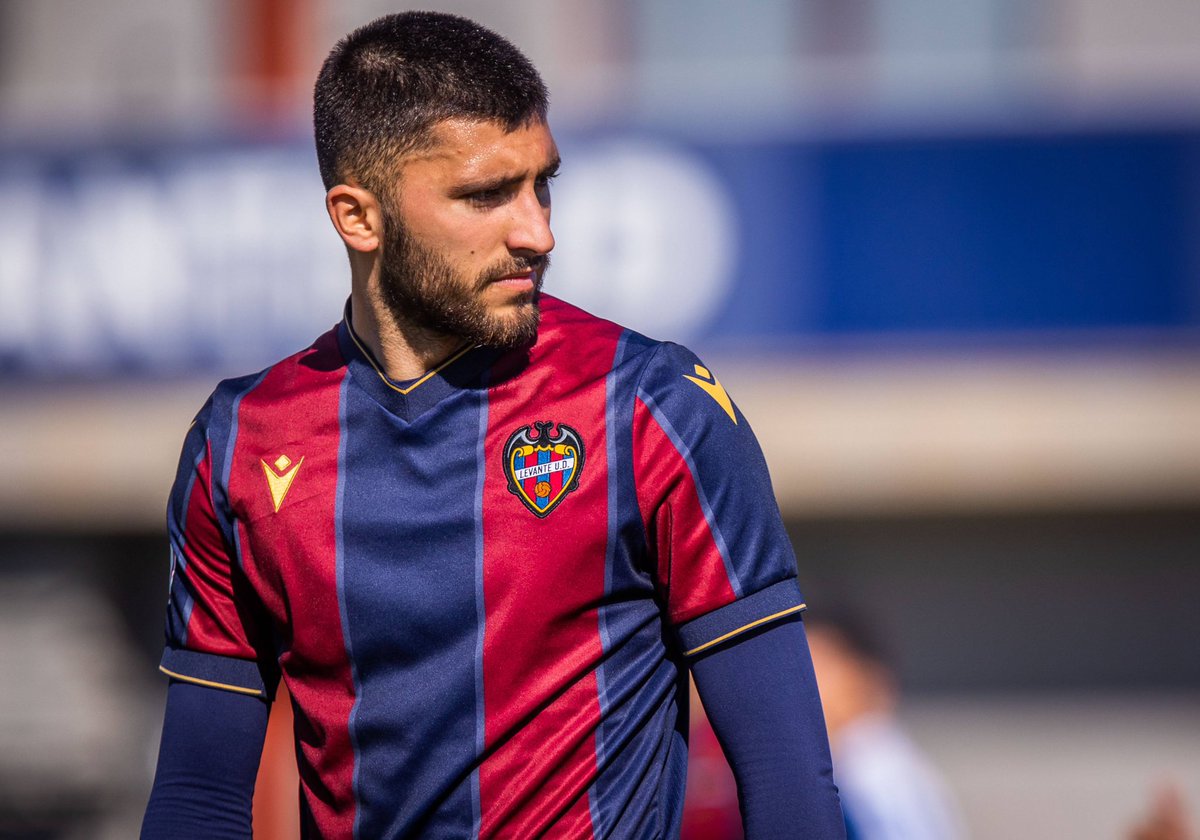 👀 Mirada puesta en el próximo partido 

🗓️ DOM 19
🆚 <a href="/Atzeneta_UE/">Atzeneta UE</a> 
🕢 12 H 
📍 Ciudad Deportiva de Buñol 

#OrgullGranota