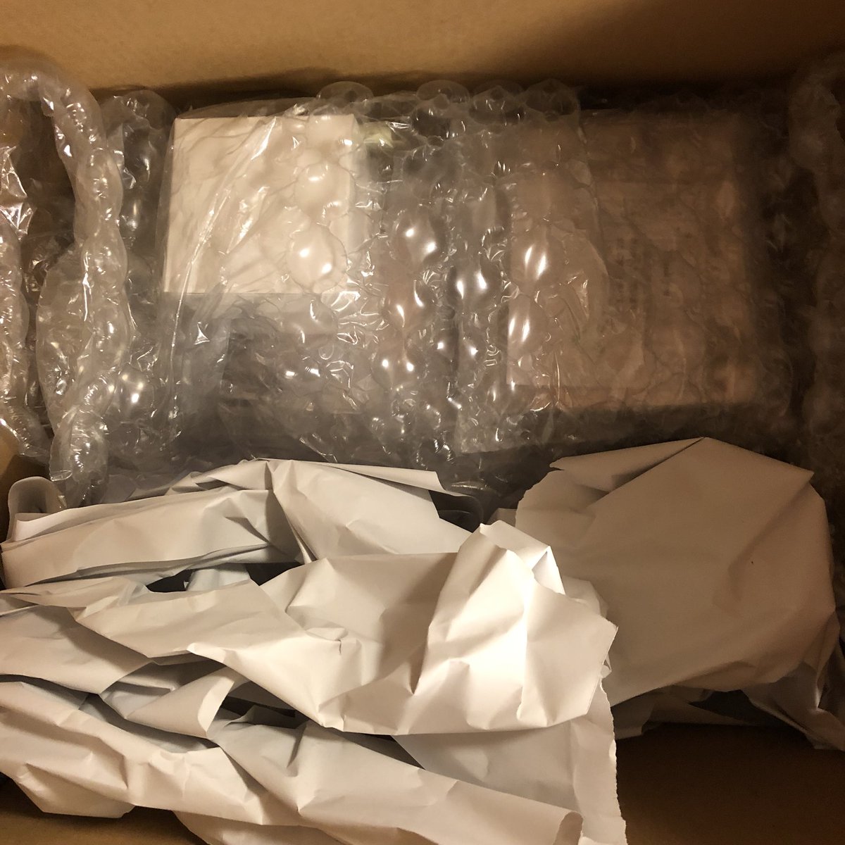 okaimonoproxy's tweet image. So excited to ship out more than 5 boxes this week! I’ll be working Saturday and Sunday next week so there will be no shipment during this time. 🙇🏻‍♀️

#okaimonoproxy 
#mercari