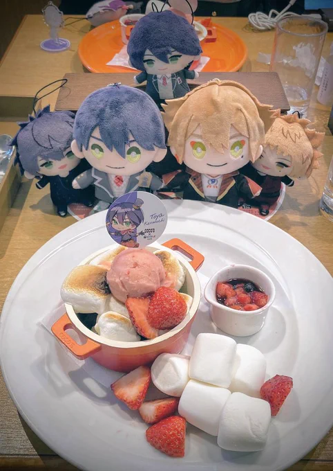 ろふまおココスコラボ行ってきた〜!!!写真は一緒に行った友達が撮ってくれたもの 