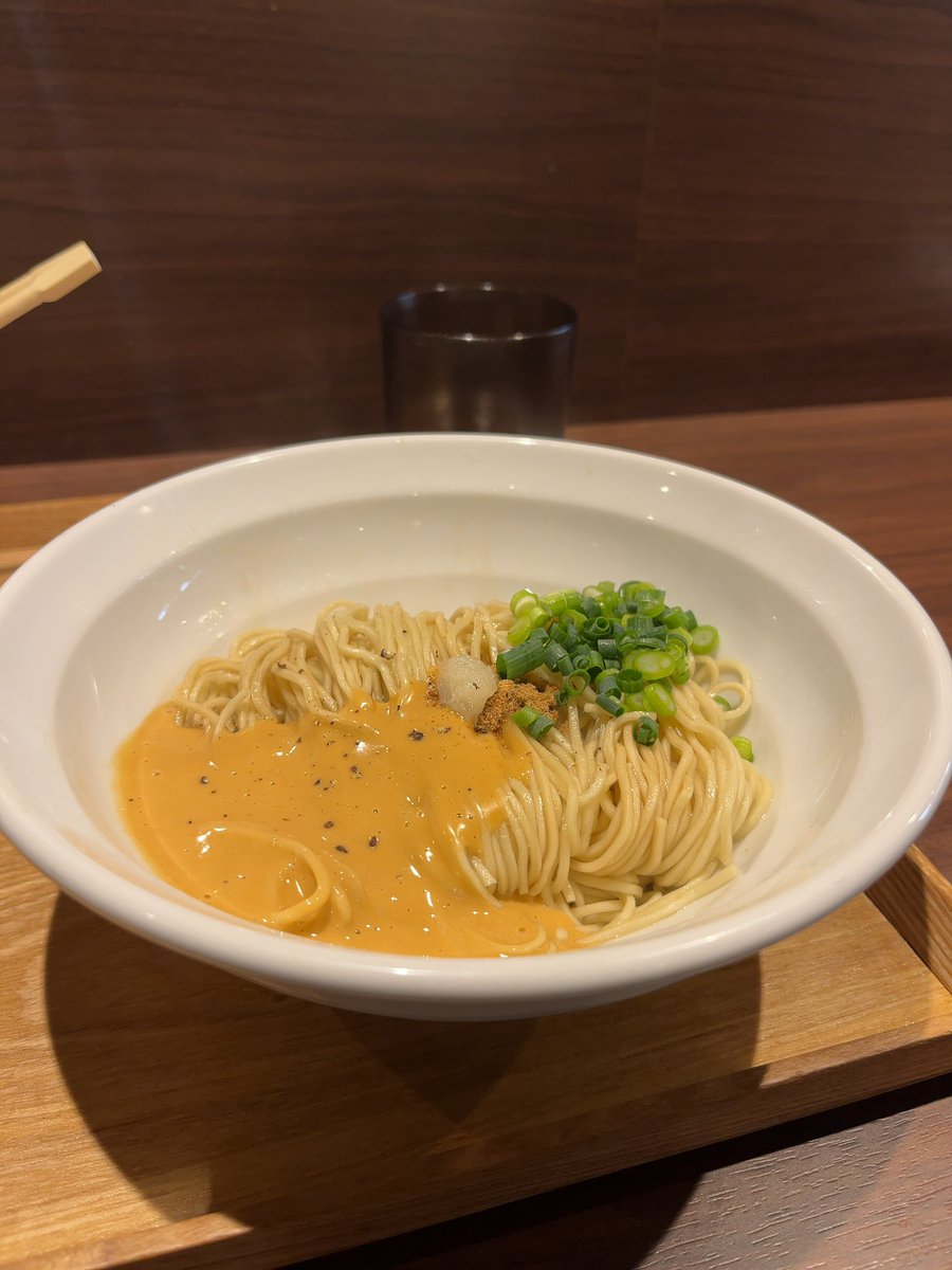 Ken64364's tweet photo. 蒲田　ニボシマニア
濃厚焙煎鬼煮干蕎麦うずらとオマール海老の和え玉

濃厚カマスラバーにはたまらん限定。
やっぱりニボシマニアやぱ旨だわ😋
限定全てが煮干しと言うのも店名さながら圧巻。

ご馳走様でした✨ https://t.co/uWewJbE9p4