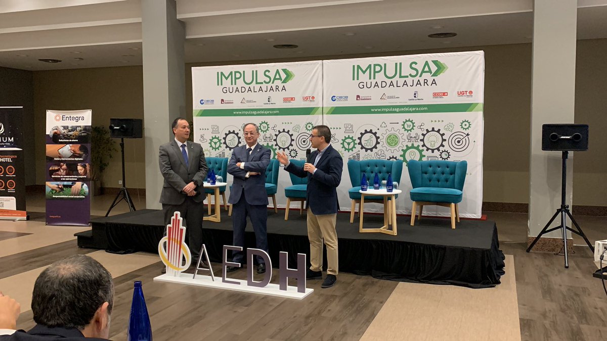 RafaMartinezSe's tweet photo. Comienza una nueva jornada de #ExperienciasAEHD en Guadalajara. @HotelGuadaCC @Comunidad_AEDH https://t.co/eYE7xnsMK5