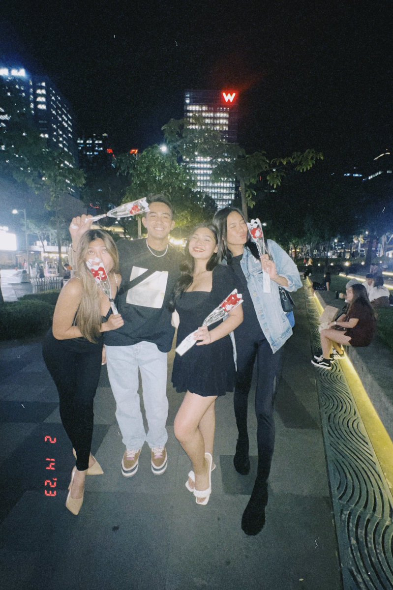 who says its not fun to be single on valentines day? 😝  #HeliRide