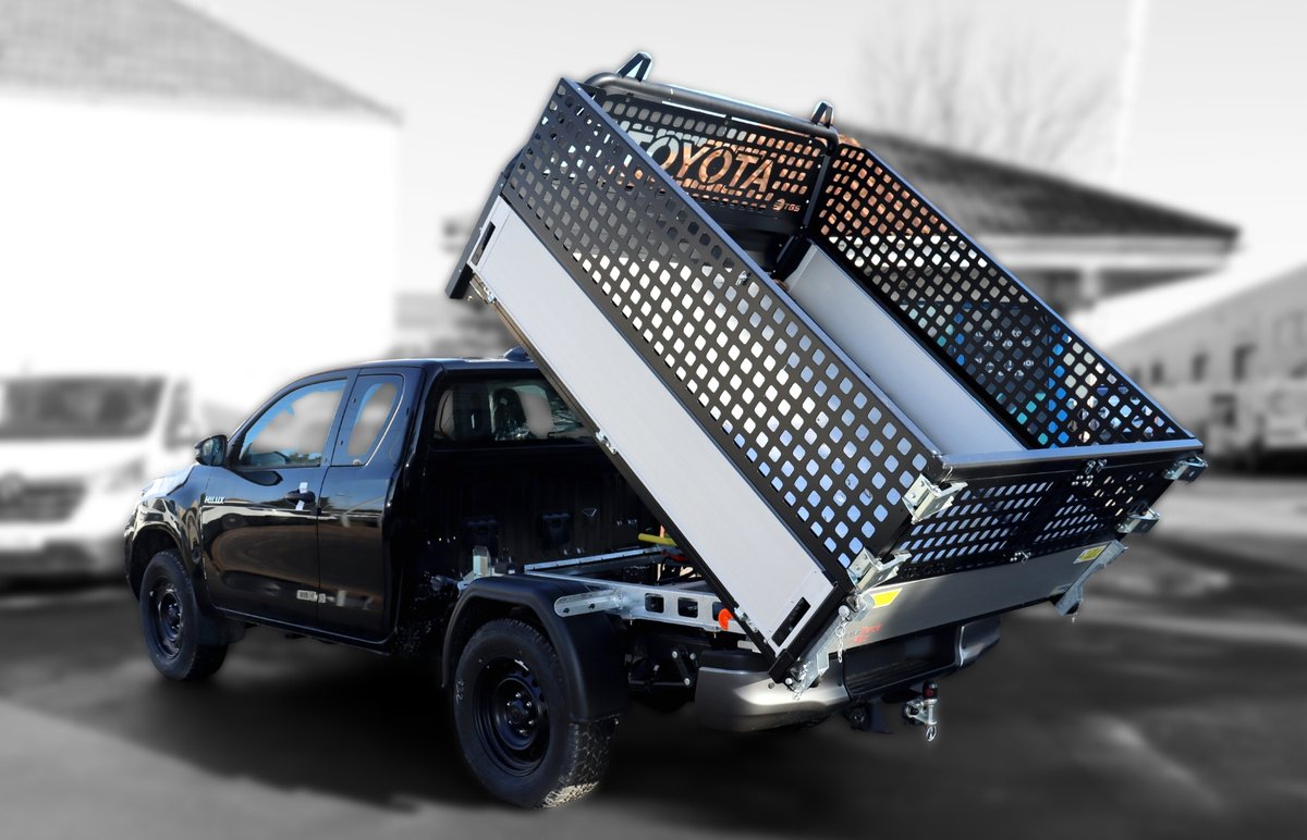 Our partnership with <a href="/ToyotaUK/">ToyotaUK</a> on their TradePlus programme has been running successfully since launching at <a href="/TheCVShow/">Commercial Vehicle Show</a> in 2017. Great example of one of the conversions we provide as part of the programme - Tippa and cage for 
<a href="/WesternToyota/">Western Toyota</a>.

#harnessthepower #groundsmaintenance