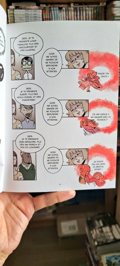 JournalDuJapon's tweet photo. 📚#Mangadujour : le mercredi c'est hors-série avec Colossale T1, le webtoon chez @jungleeditions. C'est hilarant de bout en bout : une jeune fille de bonne famille, mais de famille desargentée, se voit obligée de trouver un prétendant pour renflouer les caisses et le prestige.1/2 https://t.co/MK0l9a3Ixv
