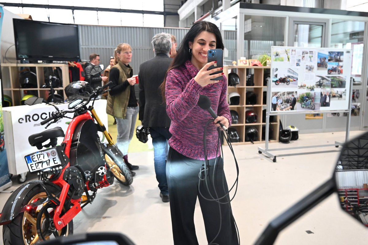 FASHIONFACES2's tweet photo. Bei @eROCKIT_Bike @TeamEROCKIT #emobilität https://t.co/BPFqGRUav4