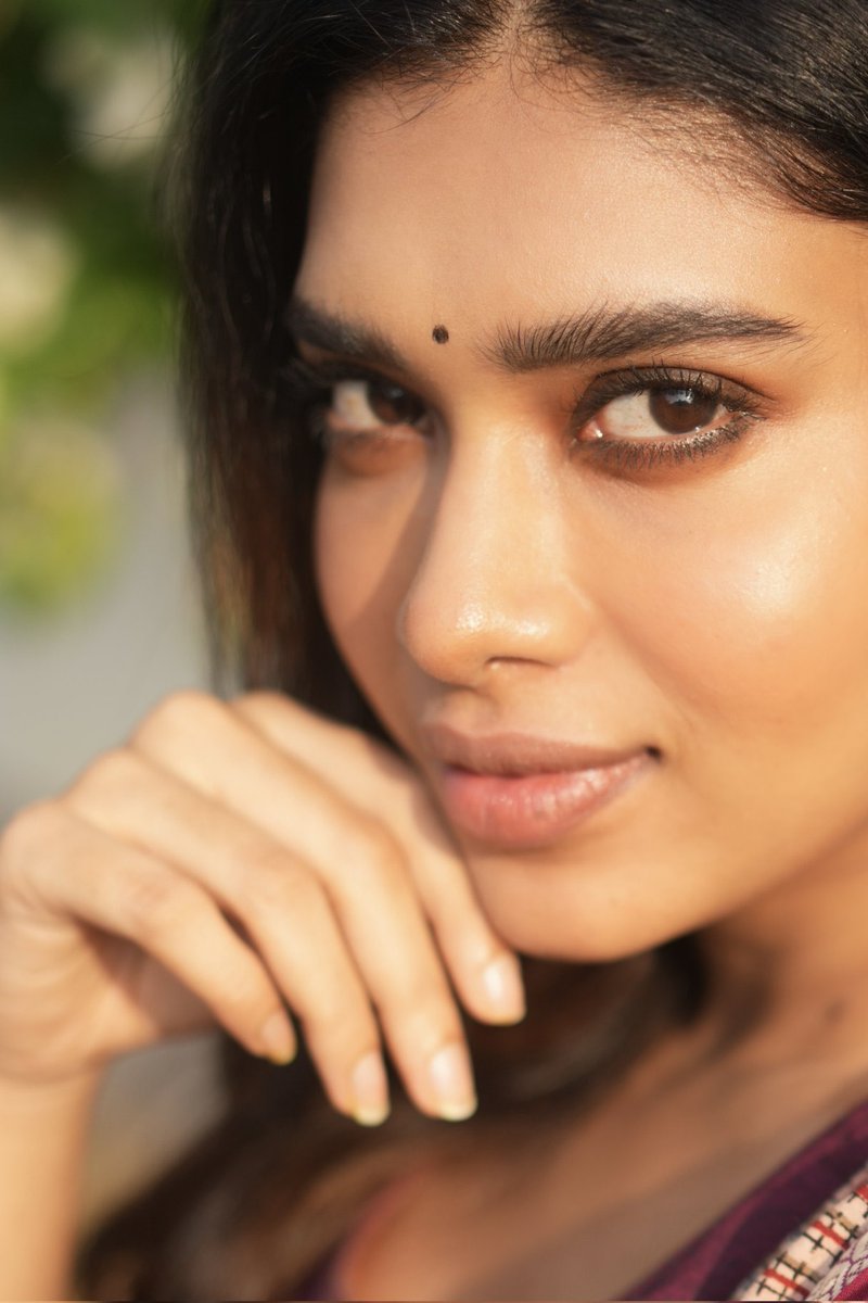Filmy_Wood's tweet photo. It's not the swag..It's the Elegance that matters @officialdushara looks graceful in her new photoshoot
๐ธ#anitakamaraj
๐#Puii
#DV #dusharavijayan #dush #Dushara #dushara https://t.co/XPJD4HmxsZ