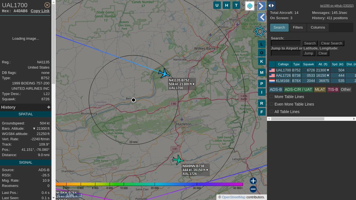 #UAL1700 / A4DAB6: Squawk 6726, 9.0mi away @ 22550ft, heading E at 603.2mph @ 23:52:28 US Eastern Time. #LateNights #UpInTheClouds #ZOOOM #PROSPBerwick #ADSB