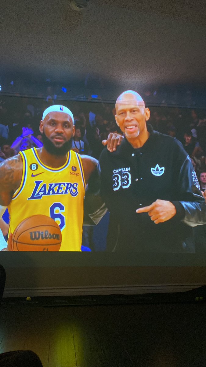 bryxbin's tweet photo. just witnessed Lebron breaking the scoring record #greatness https://t.co/XRKLDTE6eh