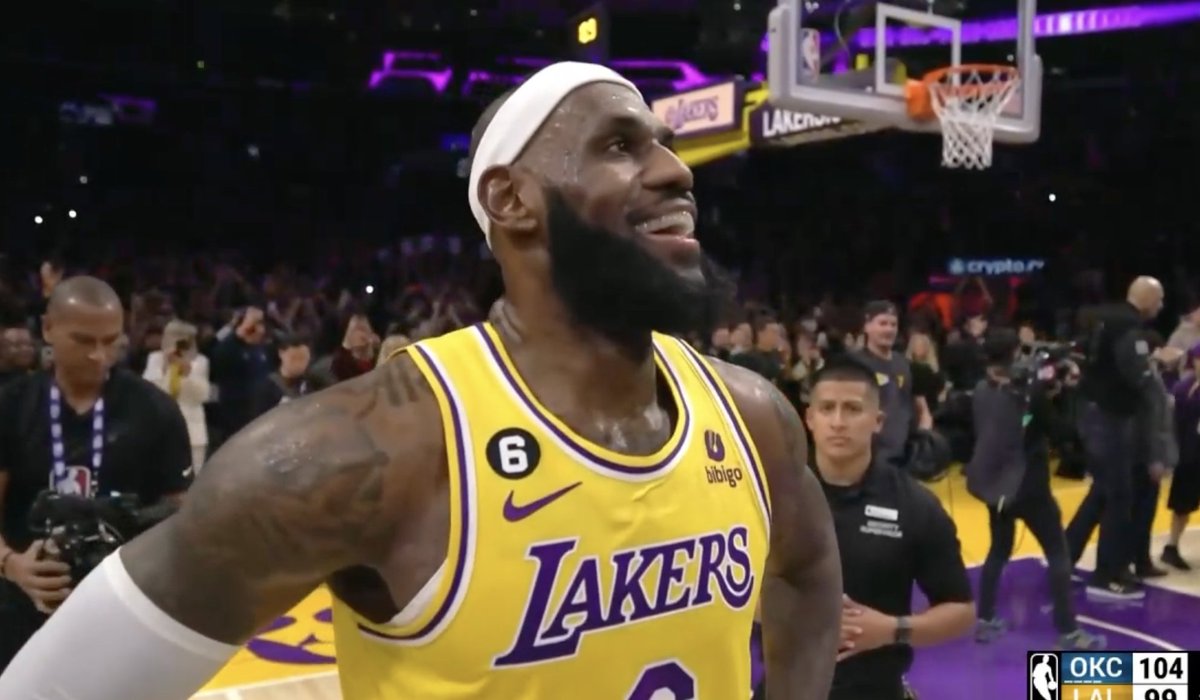 Nba Memes On Twitter Lebron In His First Game And Lebron 20 Years Nba Memes On Twitter Lebron In His First Game And Lebron 20 Years