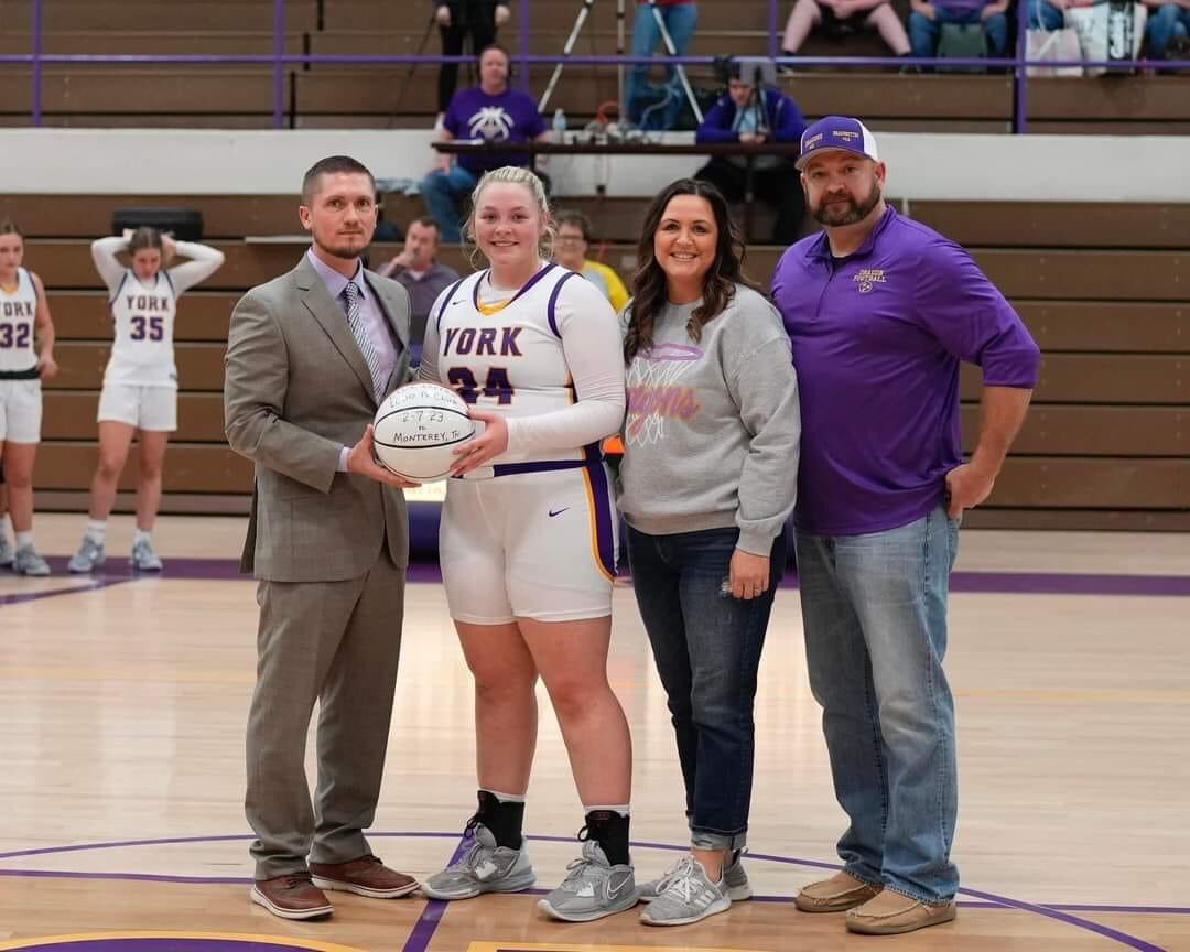 YorkDragonettes's tweet photo. Congrats to our Senior @EllieLeffew for becoming the 18th Dragonette in school history to join the 1000 Point Club!!!

#DragonetteNation

🟣💪🏻🐉💪🏻🟡 https://t.co/OLt3E563ye