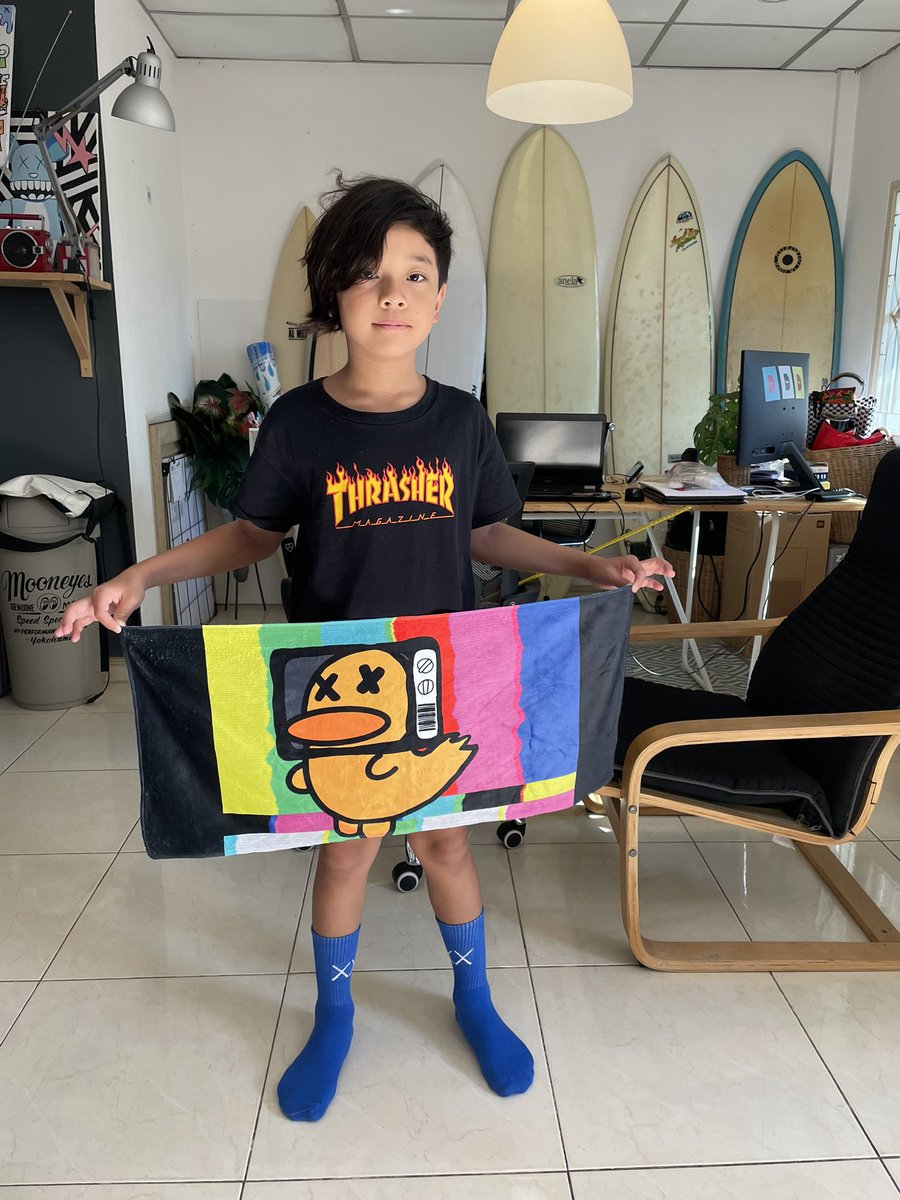 ETHQuackers's tweet photo. Pre Order Quackers NFT quack-dri Towels by #dragond Large Towel $35 shipped Small $19 shipped  #web3 #metakid #nftkids #metaverse #tennis #quackersnft https://t.co/pOzCDXmqWM