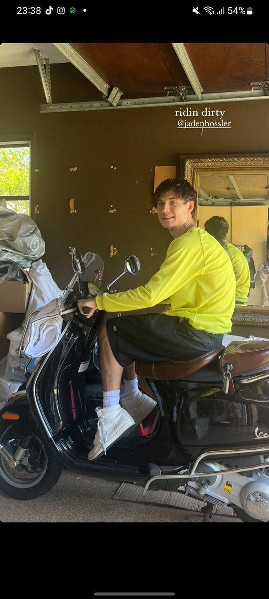 jxdnxl1ps's tweet image. feliz cumpleaños, sos una de las mejores cosas que me pasaron ❤️‍🩹 #happybdayjaden