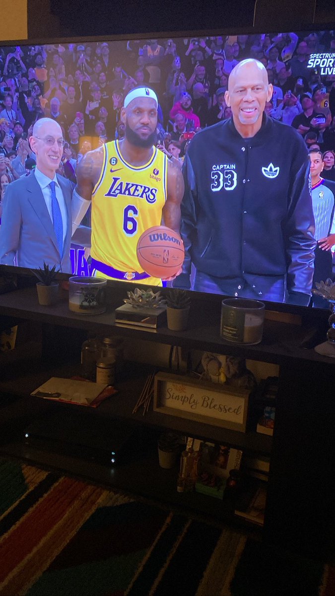 Princess_Nef's tweet photo. I love us! Whole ceremony in the middle of the game! King shit!!! Hail Bron!!! So proud & and it’s Black History Month! #LeBronJames #ScoringTitle #NBA #LakeShow #OKCvsLAL #BlackHistoryMonth #BHM https://t.co/PuBr6unoqR