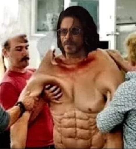 iAhirVikash's tweet photo. Pathaan ka collection  utna he such  hai jitna iss photo me hai 🤣🤣🤣🤣🤣🤣 https://t.co/rI1iUA9E61