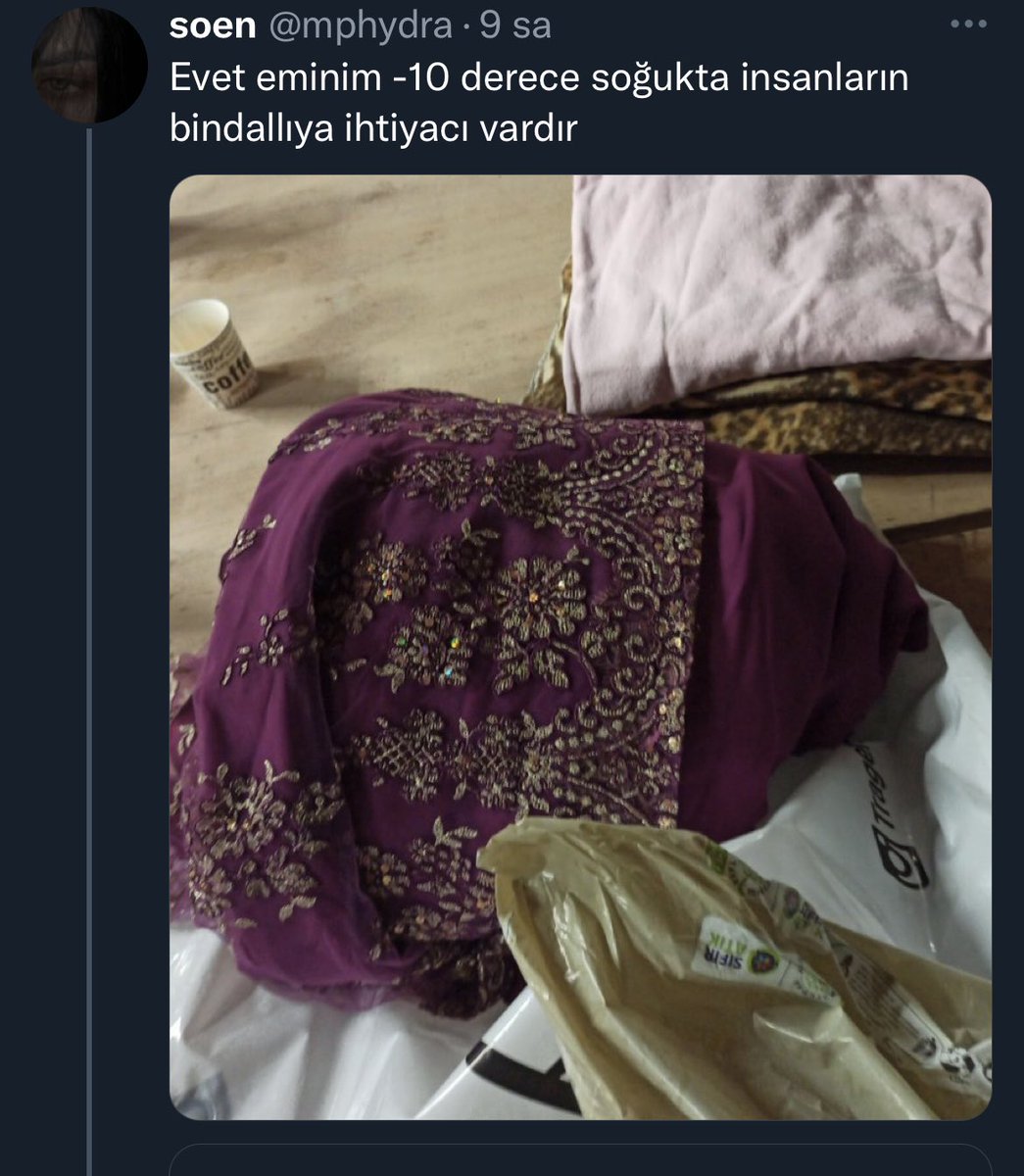 deprem bölgelerine 2.el kıyafet kabul edilmemesinin nedeni bu işte. perişan haldeki insanlara uyuz mantar gibi hastalıkların bulaşmasını önlemek. kabul eden yerler de üstüne basa basa söylüyor temiz kışlık kıyafet diye. mayo topuklu ayakkabı gönderip insanları yormayın