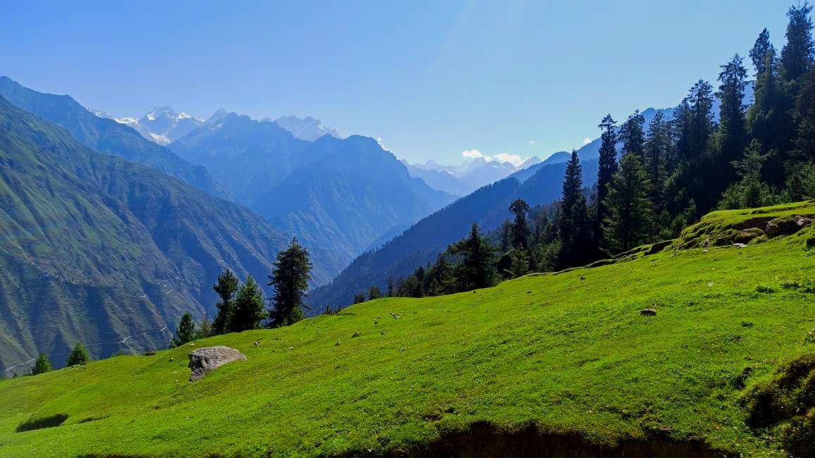dhandlaik's tweet photo. Breathe in the fresh air and soak in the beauty of Chamba, Himachal Pradesh 🌿🌞 #NatureAtItsBest #TravelGoals #Chamba #HimachalPradesh #photography #wednesdaythought https://t.co/wgxCT2Eu56
