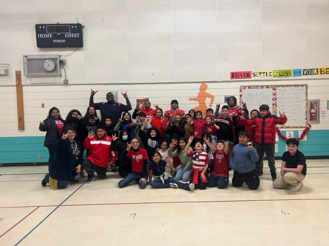 A HUGE thanks to UNM Football team for visiting Armijo today. Students loved our AVID Lobo Tuesday!