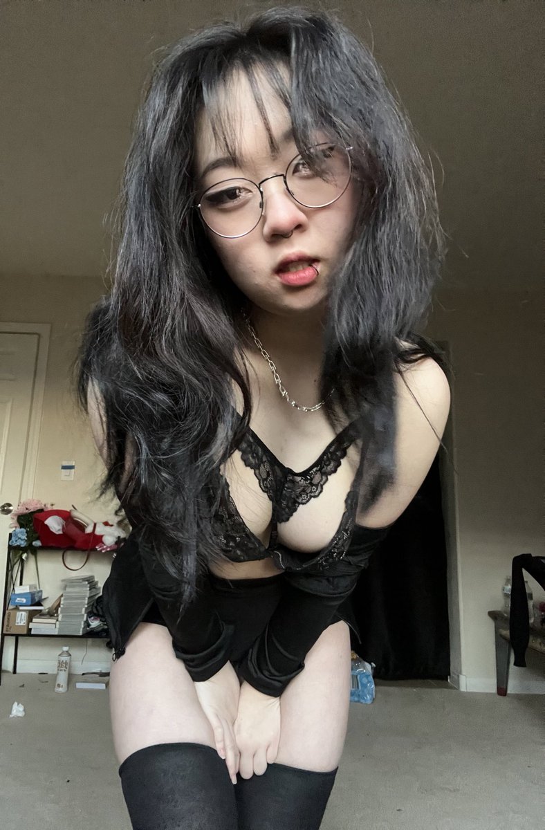 💔🙃🥀🌙 on Twitter: "RT @sooyensu: hey lol haha"